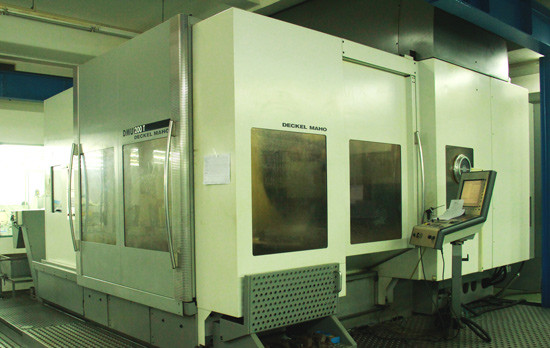 Advanced molding equipment Advanced molding equipment