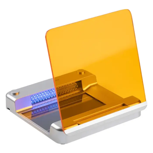 Blue light of gel cutting apparatus.